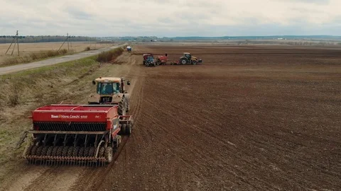 Combine harvests hay, top view Video stock 111408714