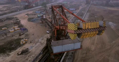 Combined Stacker And Reclaimer For Bulk Material Handling At Paradip Port Stock Footage 201401705