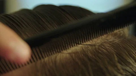 Combing Greasy Hair 스톡 동영상 77210440