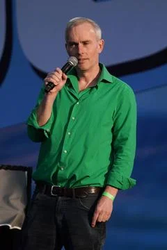 Comedy Splash im Strandkorb Comedy Splash: Johann König live beim Strandko.. Stock Photos