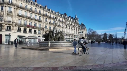 Comedy Square - People Moving Across Grand Plaza. Stock Footage 329249194