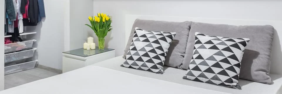 Comfortable double bed Stock-Fotos