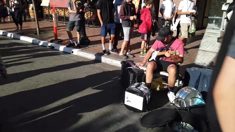 Comic Con SDCC 2019 - One man band plays Star Wars theme Stock Footage 112942393