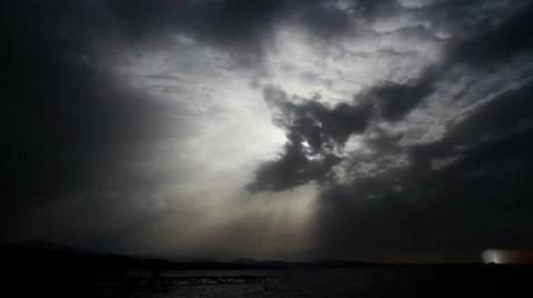 Coming Storm HD Видео 35492660