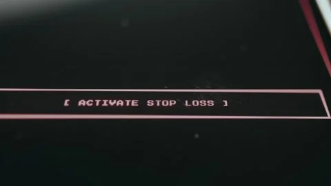Command to activate a Stop Loss 스톡 동영상 331592551