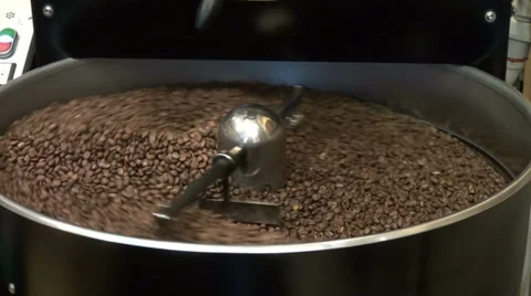 Commercial drum type coffee roaster, centrifugal roaster, roasting coffee beans Vídeos de archivo 32355240