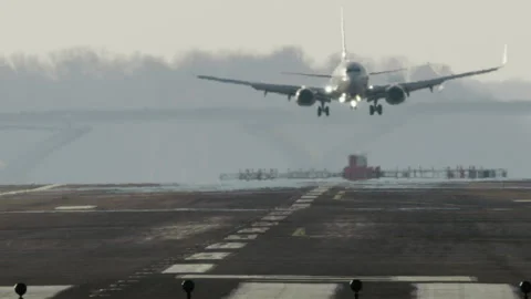 Commercial Jet Makes A Bumpy Landing In Washington D.C. Stock Footage 229150640