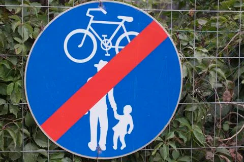 Common footpath and cycle path traffic sign Stock Photos