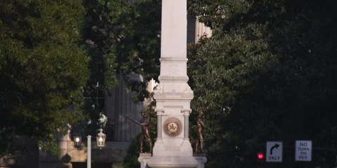 Common soldier statue on top of the Confederate Monument Stock Footage 103758671