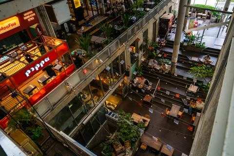 The Commons Bangkok open-air dining space Stock-Fotos