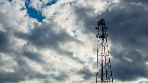 Communications Tower Timelapse With Sky And Cloud Background. Antenna 스톡 동영상 106263935