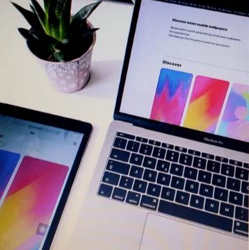 Communicator Technology on Table Top View Stock-Fotos