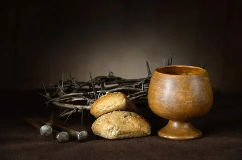 Communion Elements with Crown of Thorns and Nails Foto stock