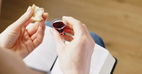 Communion or Eucharist Stockbeeldmateriaal 64227561