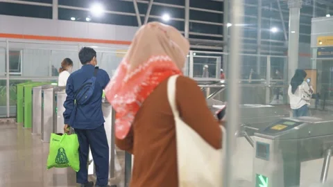 Commuter line passengers are tapping their cards but the system has an error Stock Footage 221394612