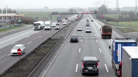 Commuter traffic on german highway 動画素材 34296382