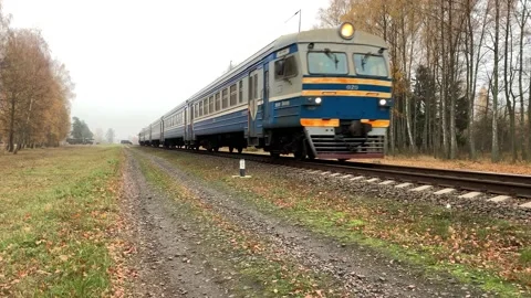 Commuter train Stock Footage 221031055