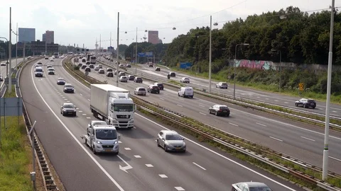 Commuters on Dutch Highway Видео 112360651