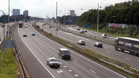 Commuters on Dutch Highway Видео 112360723