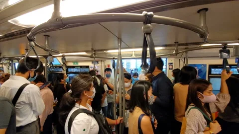 Commuters Inside of Crowded Metro Train With Masks During Coronavirus Pandemic 库存影片 133219706