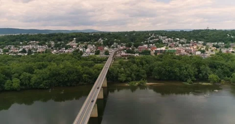 Commuters on Route 17 to Brunswick MD, Drone footage Stock Footage 277449717