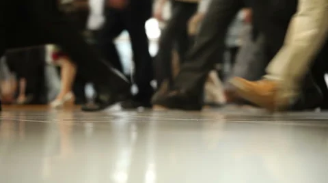 Commuters Walking Stockbeeldmateriaal 65426903