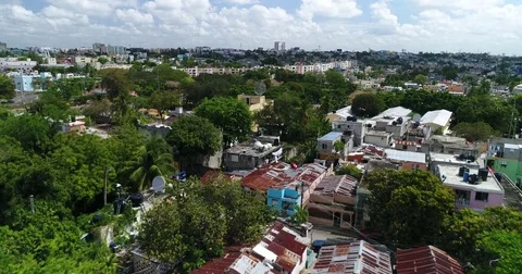 Compact Santo Domingo Homes and Lush Trees Vídeos de archivo 74095296