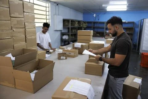 Company sends parcels of basic items to prisoners in Brazil's overcrowded penite 写真素材