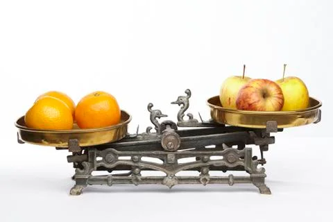 Compare apples to oranges Foto stock