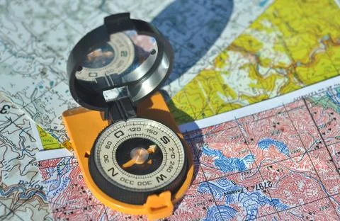 Compass on the maps. Foto stock