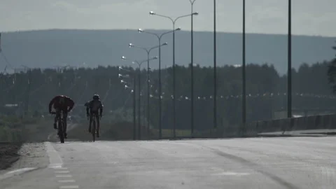 Competition triathlon cyclists Video stock 86471870