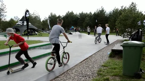 Competitions skateboarding dedicated to the opening of the skateboarding season Stock Footage 131791663