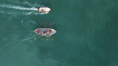 Competitive Rowing Team on Lake at Dawn. 4K UHD Tracking Shot. 스톡 동영상 155987204