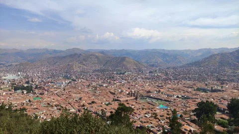 Complete view of Cusco on a cloudy day 動画素材 288768415
