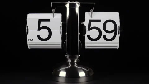 Completion of the previous and the beginning of a new hour 6 pm Stockbeeldmateriaal 103461340