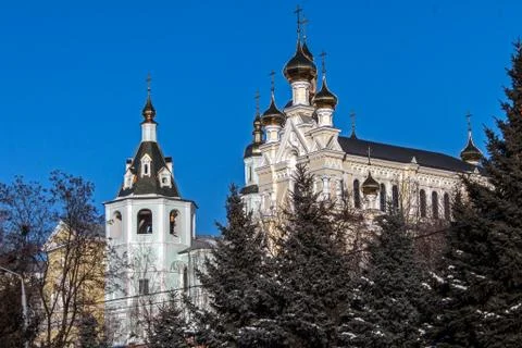 Complex of buildings st. intercession orthodox monastery in kharkiv, ukraine Foto stock