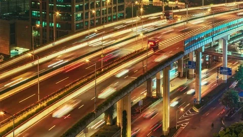 Complex highway overpass in Shanghai, China at night Vídeos de archivo 82299640