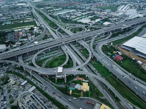 Complex Multi-level Highway Interchange Infrastructure In Bang Phli Thailan.. Stock Photos