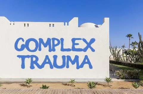 Complex trauma words symbol. Concept words Complex trauma on beautiful whit.. Stockfoto's