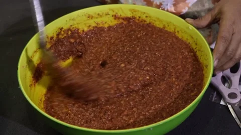 Component ingredients of rice paste, onion, garlic, chili flakes, and ginger  Video stock 172427954