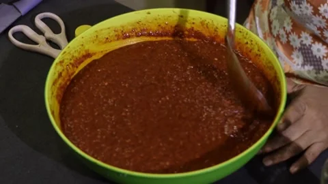 Component ingredients of rice paste, onion, garlic, chili flakes, and ginger  Video stock 172427964