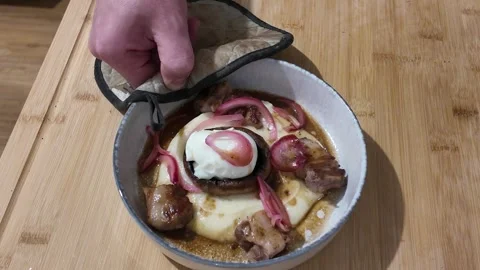 Composed Savory Dish with Truffle Mashed Potato 스톡 동영상 347907121