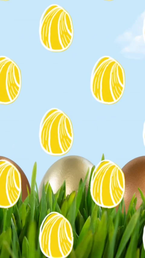 Composite video of yellow easter eggs in seamless pattern against green grass Stock Footage 324432697