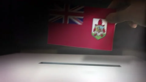 Compositing Hand Voting To Flag OF Bermuda  Stock-Footage 148900422