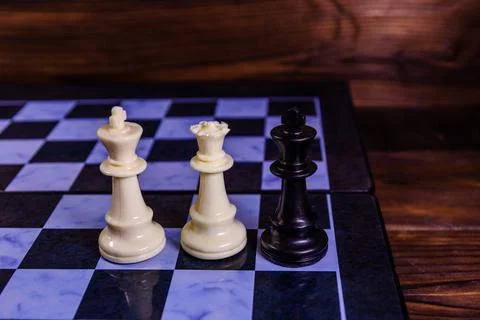 Composition of the chess pieces on a chess board Foto stock