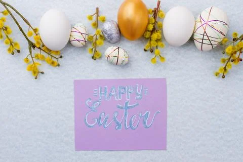 Composition with Easter eggs and pussy willow. Foto stock