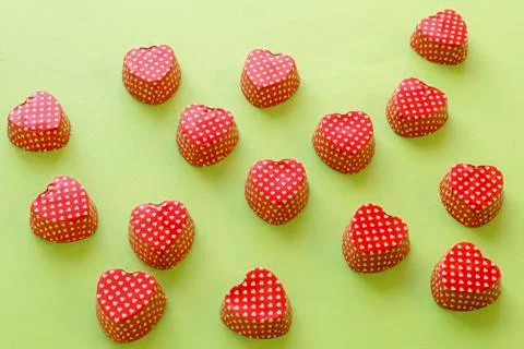 Composition of heart shape valentine cupcake metallic container Fotos de archivo