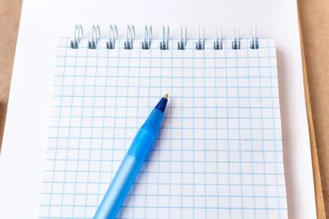 Composition with notebook blank page colorful pencil, marker and pen mock-up  Foto stock