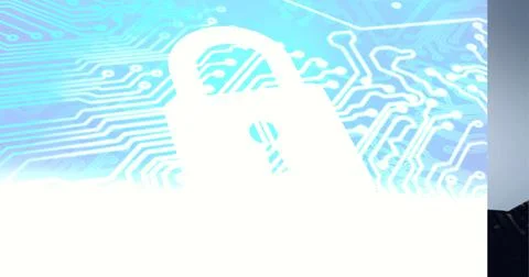 Composition of online security icon over computer circuit board Stockfoto's