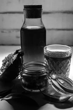 Composition of pomegranate with juice Foto stock